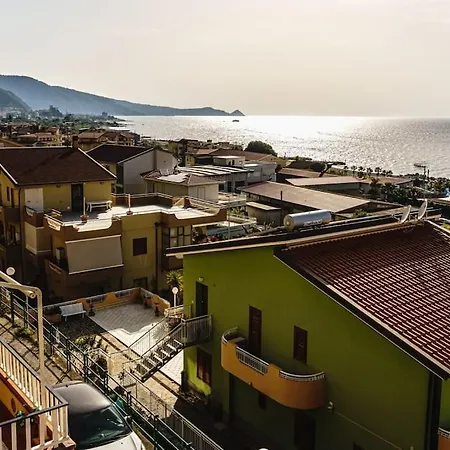 Grazia's Aeolian View House Apartment